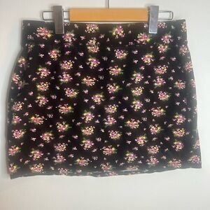 Aeropostale Size Large, floral mini skirt, stretchy, cotton/spandex blend, y2k